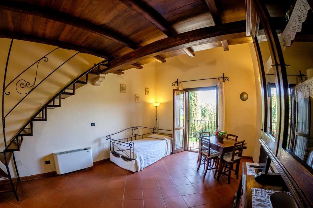 Agriturismo Poggio Corbello La Pesta Dış mekan fotoğraf