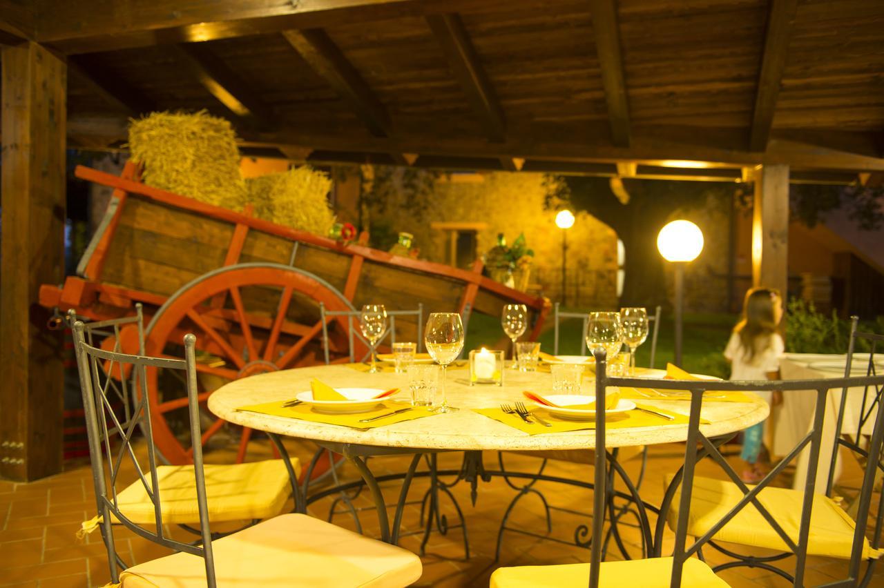 Agriturismo Poggio Corbello La Pesta Dış mekan fotoğraf